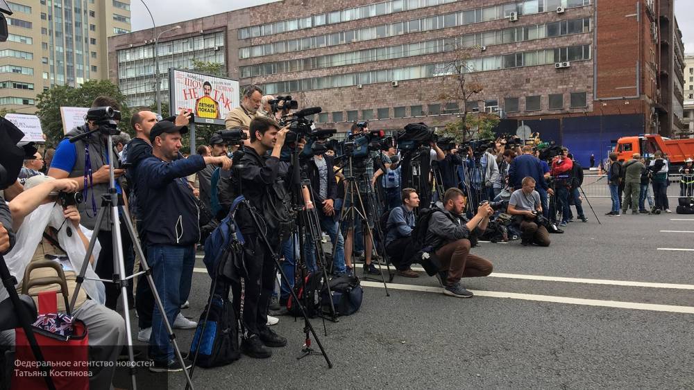 Канадская журналистка отметила, что митингующие на Сахарова ждали команды к беспорядкам