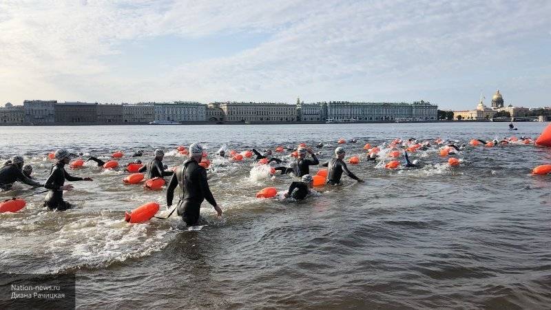 Свыше 900 человек стали участниками заплыва X-Waters в Петербурге