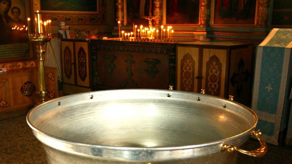 Скандала в Гатчине можно было избежать: почему Церковь запрещает крестить детей формально