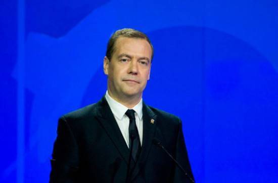 Медведев предложил провести второй Каспийский форум в Астрахани
