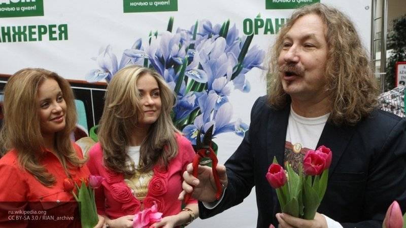 Игорь Николаев поздравил свою жену Юлию Проскурякову  с днем рождения