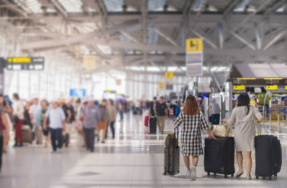 Стало известно, какими услугами в аэропорту чаще всего пользуются туристы