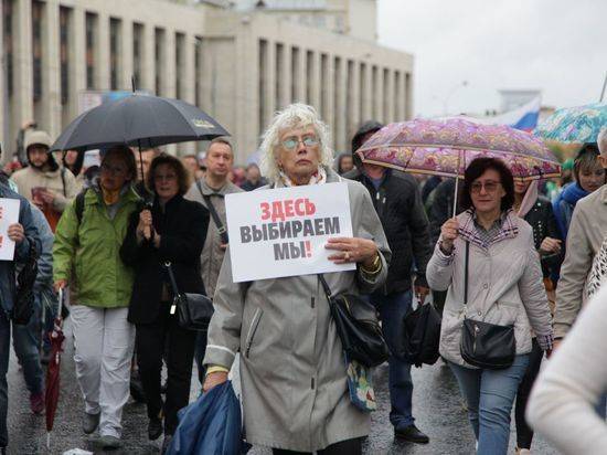 «Кто тут звери?»: митинг в Москве поразил обилием лозунгов
