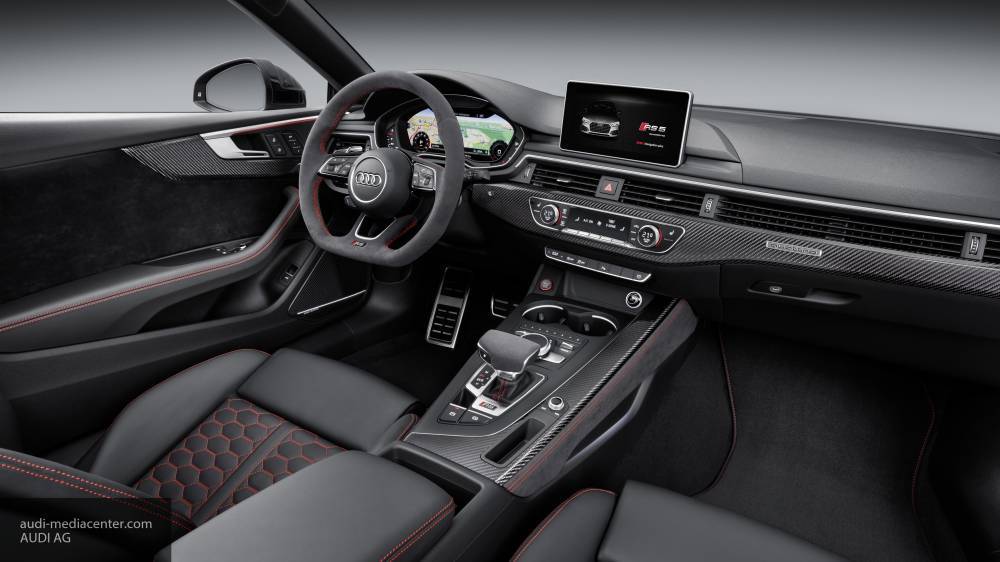 Audi Sport представил тизер новой модели RS-семейства