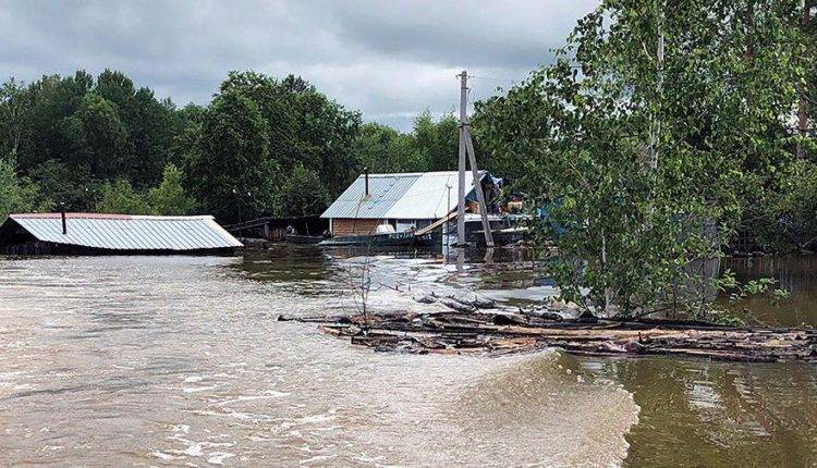 Амурской области выделили 600 млн рублей на помощь пострадавшим от паводка