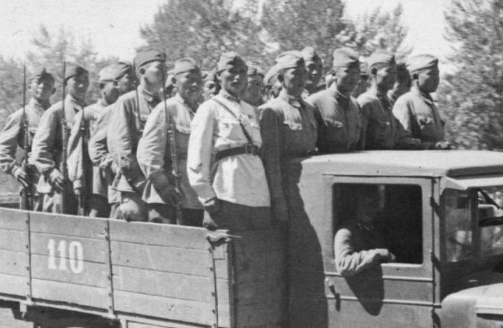 Какие национальные дивизии воевали в Красной Армии против Гитлера | Русская семерка