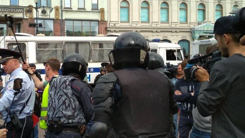 Эксперт призвал ужесточить наказание организаторам незаконных митингов в Москве