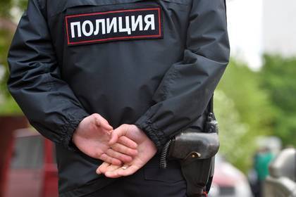 Вооруженный бандит из Солнцевской ОПГ напал на дом российского чиновника