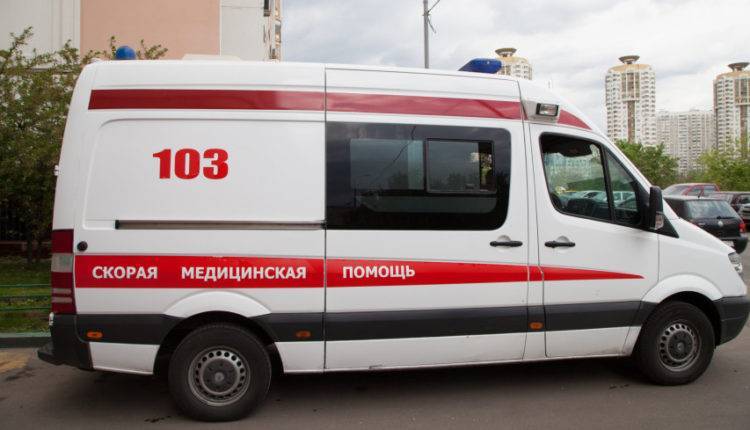 В Омске иномарка врезалась в маршрутку: семеро пострадавших