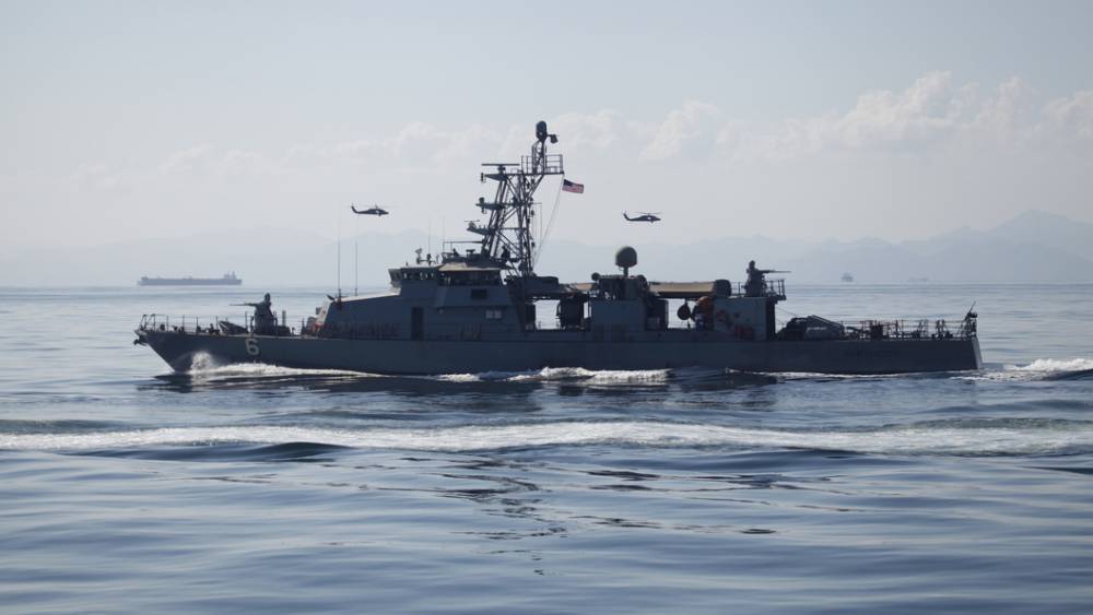"Какой-то фантаст из Голливуда": Сценарий "войны США и России на море" оценил российский вице-адмирал