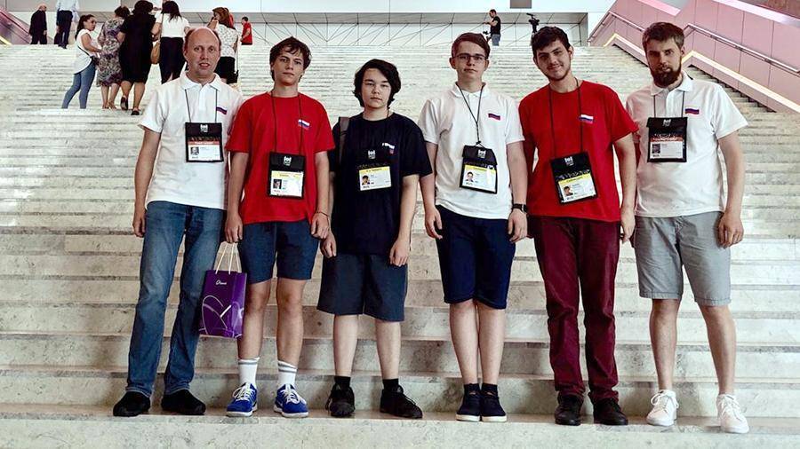 Российские школьники выиграли международную олимпиаду по информатике