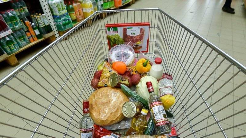 Средний чек россиян в продуктовых магазинах упал до минимума