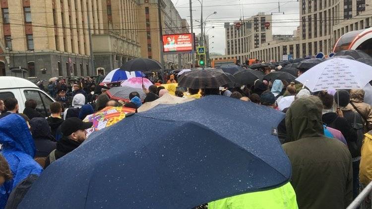 Фигурант «болотного дела» арестован за нецензурную брань на митинге в Москве