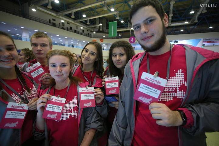 Учебные центры для волонтеров появятся в каждом федеральном округе России