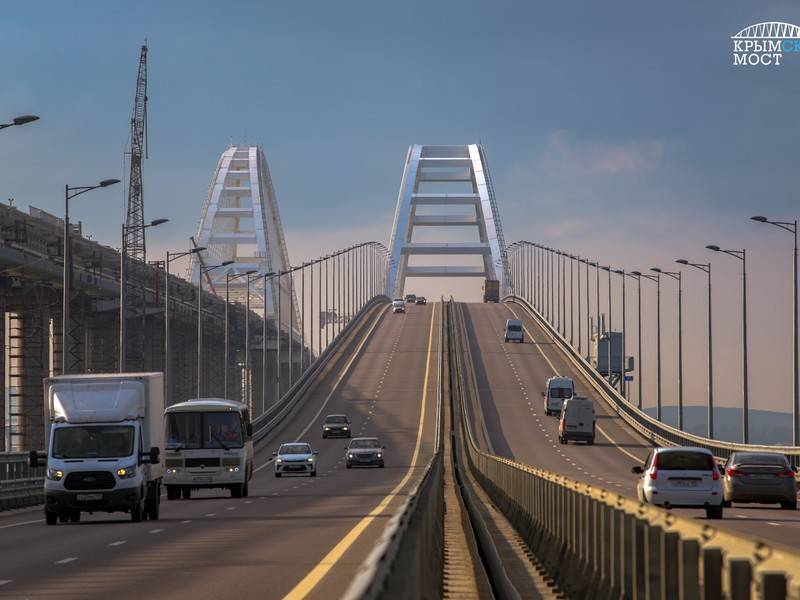 По Крымскому мосту в 2019 году проехало 2,5 млн машин