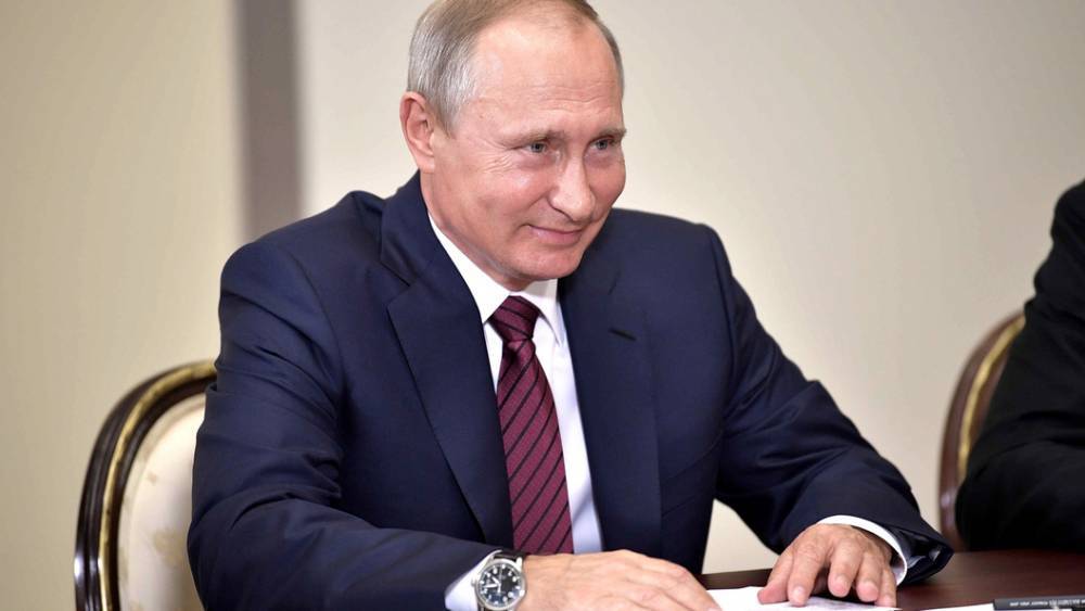 "Путин в панике сбежал из Москвы"? Украинских журналистов подловили на вранье о визите президента в Крым