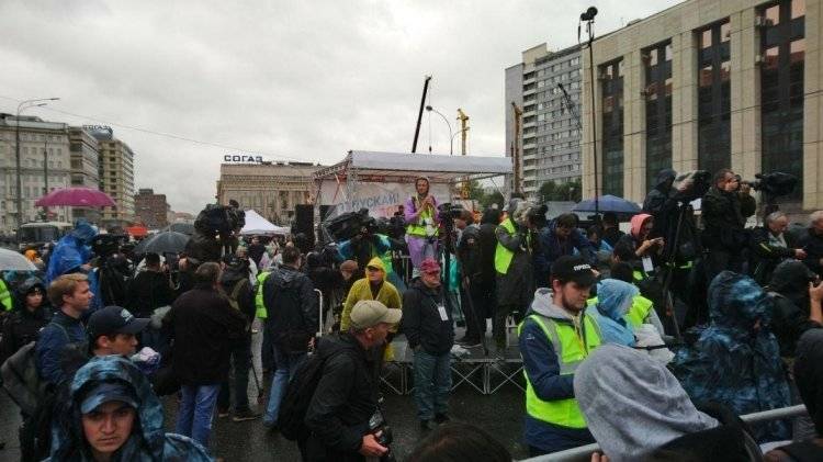 Оппозиционным провокаторам отказали в организации очередного митинга в Москве