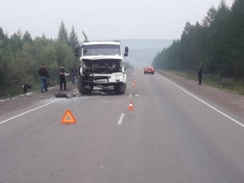 Пять человек погибли в крупном ДТП в Якутии