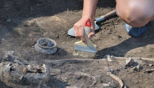В Івано-Франківської області під час розкопок знайшли останки дитини