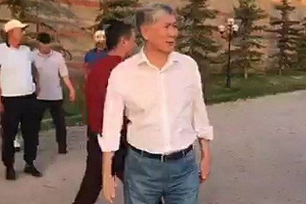 Бывшего президента Киргизии Атамбаева обвинили в убийстве