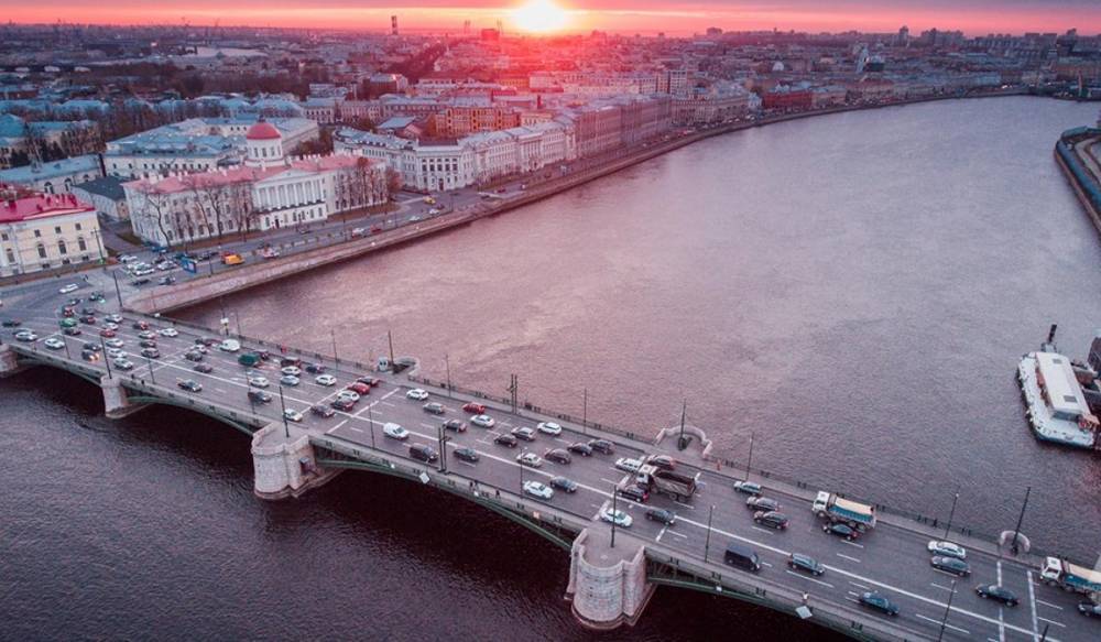 Главгосэкспертиза одобрила капитальный ремонт Биржевого моста в Петербурге