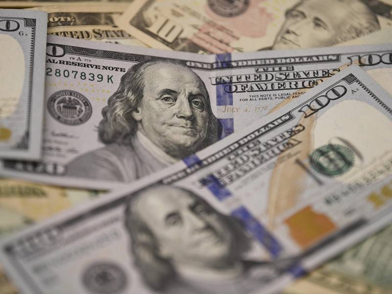 Рост доллара назвали угрозой экономике США
