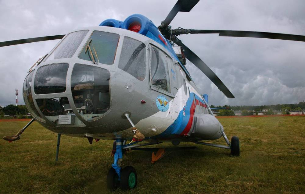 Вертолет Ми-8 с 25 пассажирами совершил жесткую посадку на Камчатке