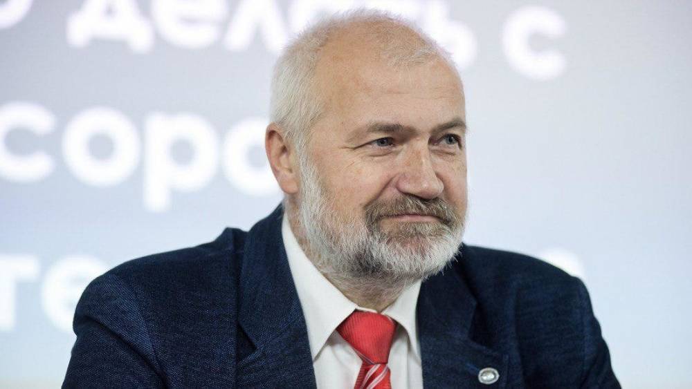 Михаил Амосов в ходе дебатов предложил отказаться от проекта ВСД в Петербурге