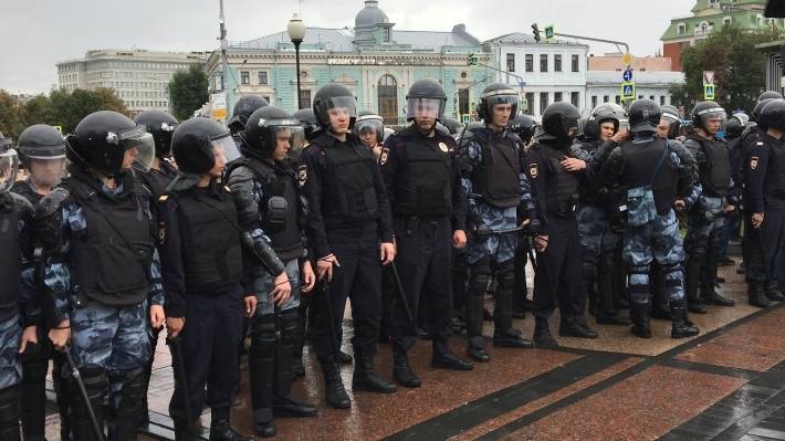 Брод считает намерение «оппозиции» прогуляться по Москве 17 августа политическим пиаром