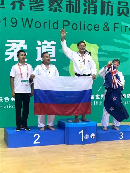 Астраханские полицейские получили медали в XVIII Всемирных игра полицейских и пожарных