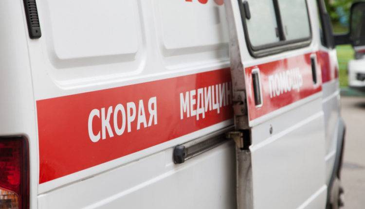 Легковушка столкнулась с грузовиком в Кузбассе: три человека погибли