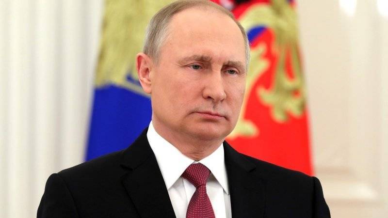 Путин наградил орденами руководителей «Сибура», СУЭК и «Интер РАО»