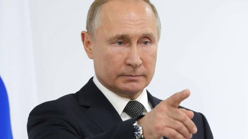 Песков рассказал о встрече Путина со строителями «Тавриды»