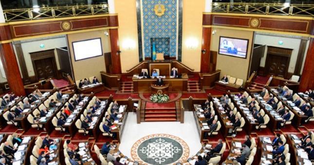 Дарига Назарбаева переназначена сенатором парламента Казахстана