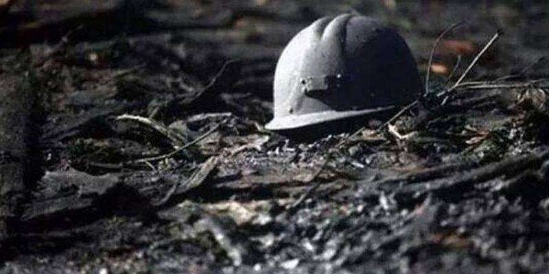 Украинские шахтеры бастуют из-за долгов по зарплате: остановилась шахта в Донецкой области