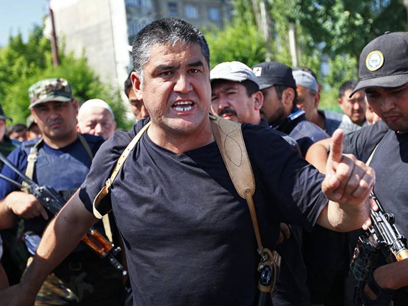 Власти Киргизии уволили замглавы МВД, уговорившего Атамбаева сдаться