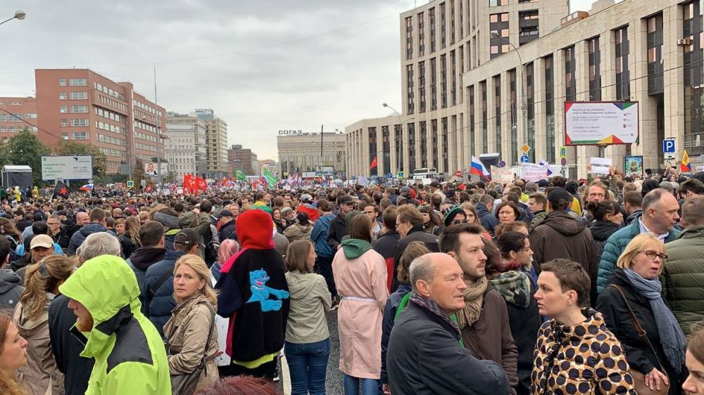 По методичке США на митинге в Москве 10 августа насчитали 25 тыс. человек