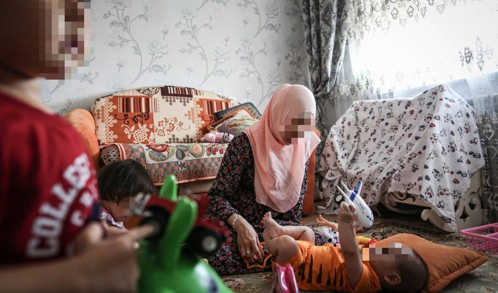 "Видела обезглавленные тела": казахстанки рассказали о жизни в Сирии (фото)