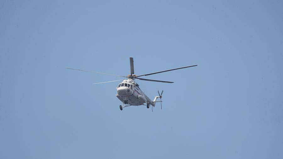 Вертолет с пассажирами совершил жесткую посадку на Камчатке