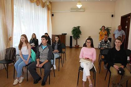 Женихам и невестам начали давать уроки семейной жизни в ЗАГСе российского города