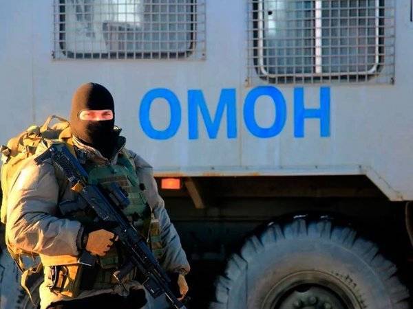 Экс-глава ОМОНа назвал непрофессиональными действия силовиков на акциях в Москве