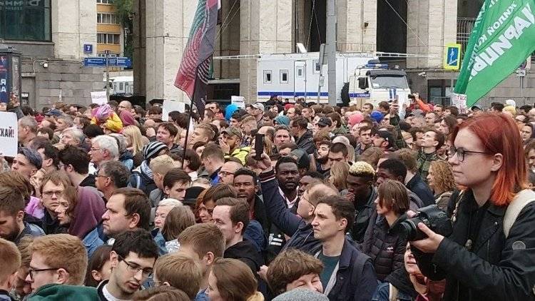 Людей на митинге в Москве пересчитали по американской методике, вместо 60 тысяч вышло 25