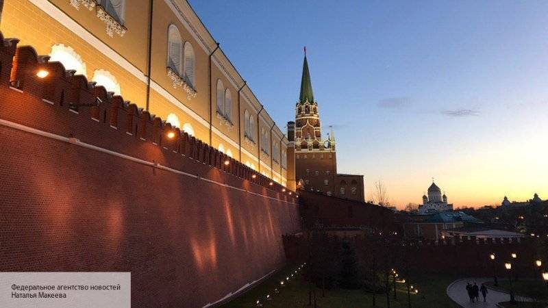 Кремль не считает акции в Москве политическим кризисом