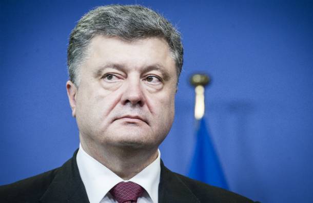 Украинский суд разрешил допросить Порошенко на детекторе лжи