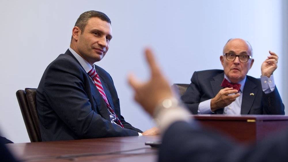 Действующий состав кабмина Украины отказал в рассмотрении увольнения Кличко