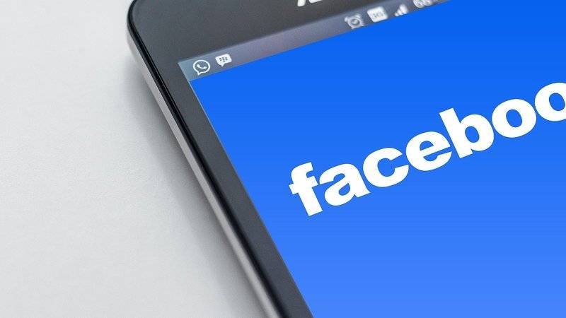 Facebook через третьих лиц расшифровывает личные аудиосообщения пользователей