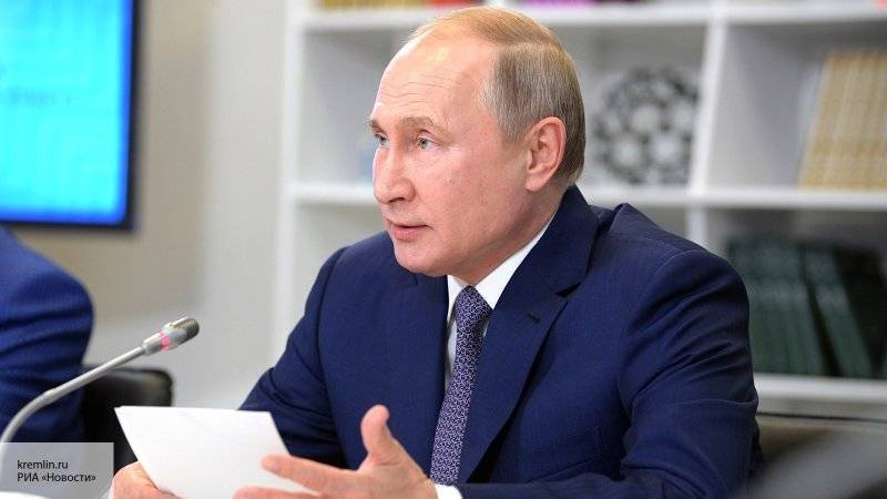 Путин проведет рабочее совещание и встретится с главой ВТБ