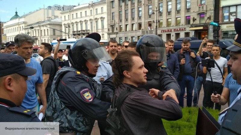 Травмированную участницу беспорядков Сосновскую «оппозиция» преподносит как жертву