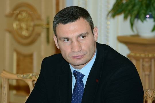 Правительство Украины решило не рассматривать вопрос об увольнении Кличко