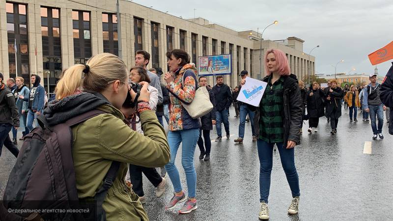Крымский депутат призвал россиян не участвовать в митингах провокаторов